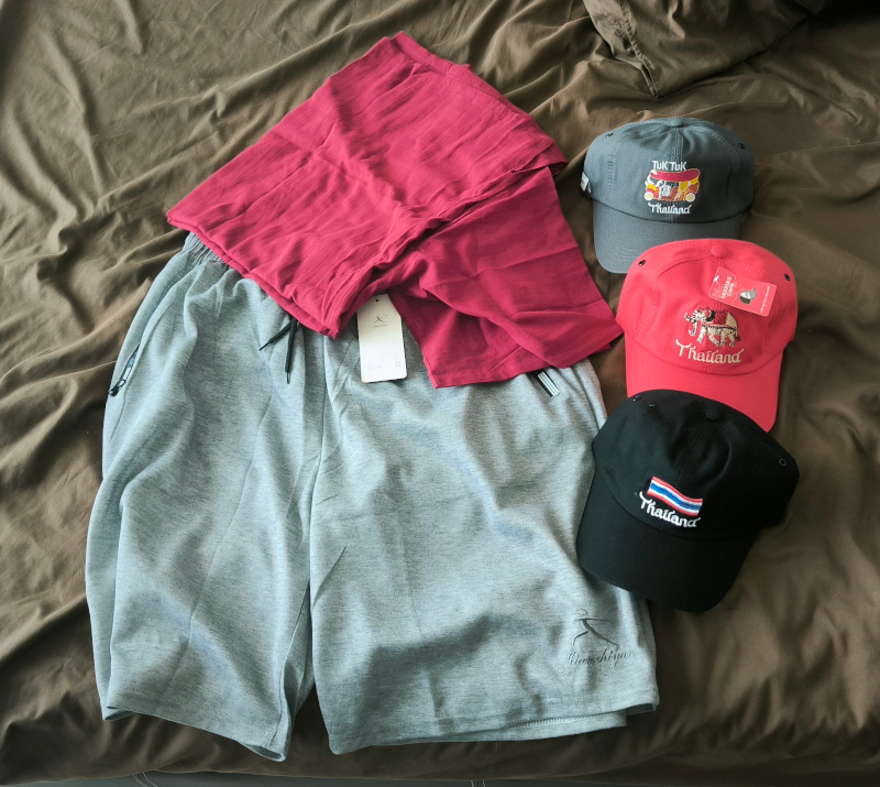 kleider-kaufen-kurz-mützen