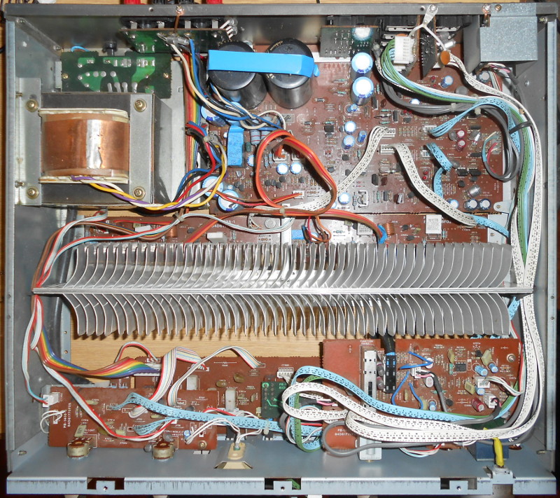 amplifier Luxman L-410 electronic