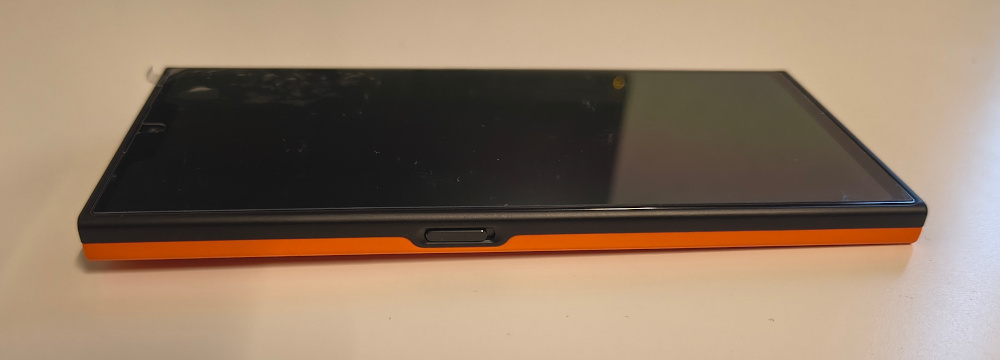 linke Seite des Jolla Phone 2026 mit dem Privatsphäre-Schalter