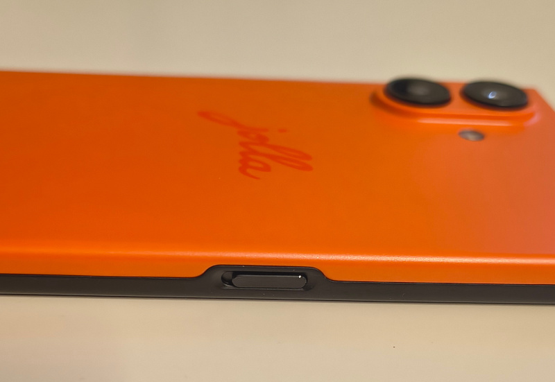 Privatsphäre-Schalter des Jolla Phone 2026 in der ersten Stellung