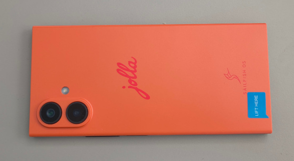 Jolla Phone (2026): Sailfish-OS-Telefon mit Privatsphäre-Schalter und austauschbarem Akku